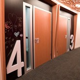 133